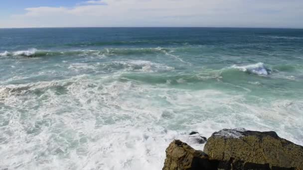 Cliffs at Azenhas do Mar, Portugal — Stock Video