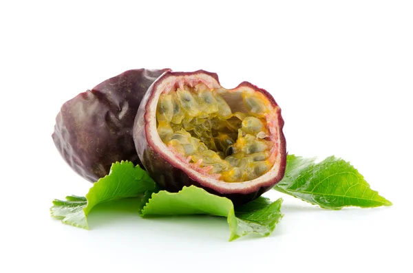 Fresh passion fruit — Stock Photo, Image