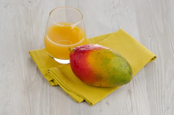 Succo di mango fresco — Foto Stock