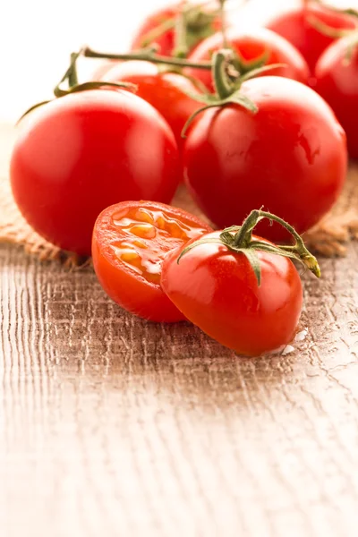 Tomates cereja — Fotografia de Stock