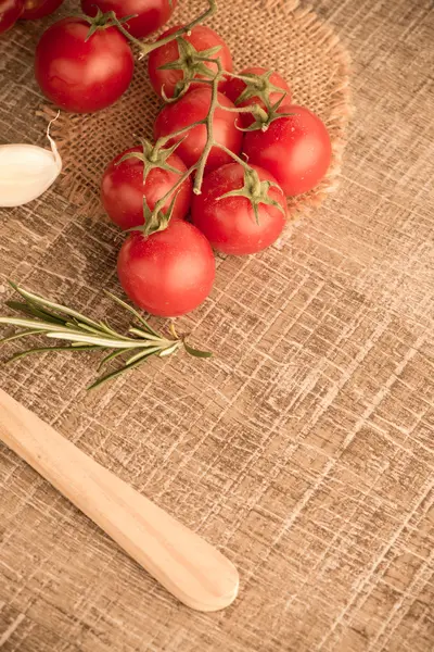 Tomates cherry —  Fotos de Stock