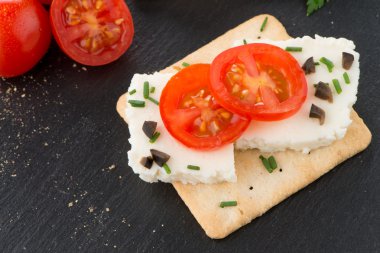 fromage ile crispbread