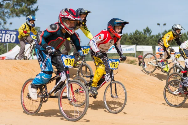 School Athletes during trainings — Stock Photo, Image