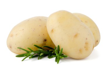 yeni patates ve yeşil otlar