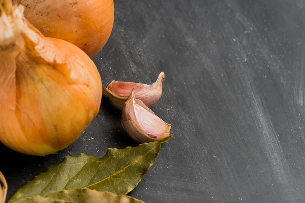 Onions and garlic — Stock Photo, Image