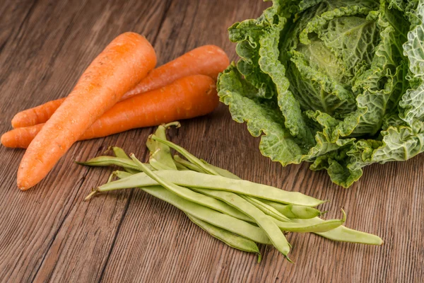 Морква і зелена квасоля — стокове фото