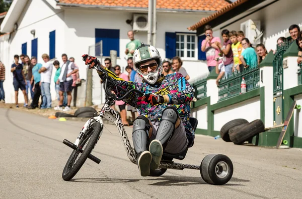 Piloto de bicicleta à deriva durante o 2nd Newton 's Force Festival 2014 — Fotografia de Stock