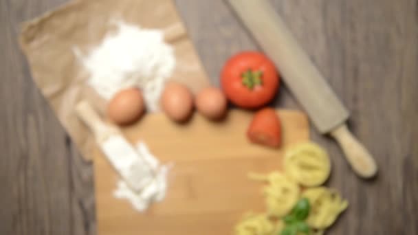 Ingredientes de pasta italiana — Vídeos de Stock