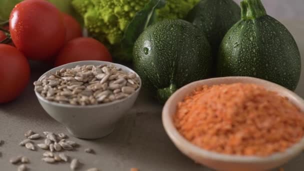 Selezione Alimenti Sani Con Verdure Semi Superfood Cereali Sul Piano — Video Stock