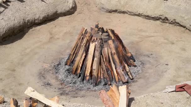 Amarante Portugal April Preparation Bonfire Cooking Process Black Clay Gondar — Stock Video