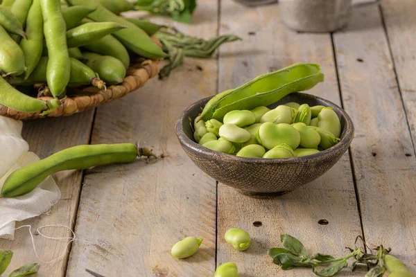 Fresh Raw Green Broad Beans Wooden Table — Stockfoto