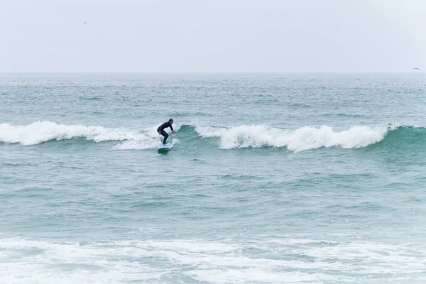 Surfer Girl Riding Wave Soft Board Furadouro Beach Ovar Portugal — Stock Photo, Image