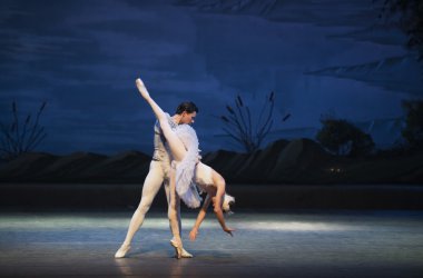 Klasik bale--Kuğu Gölü