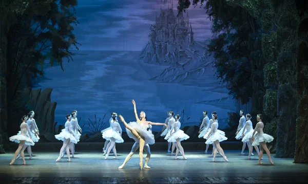 Klasický balet – Labutí jezero — Stock fotografie