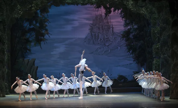 Le lac classique des cygnes de ballet — Photo