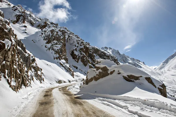 Paisaje invierno —  Fotos de Stock