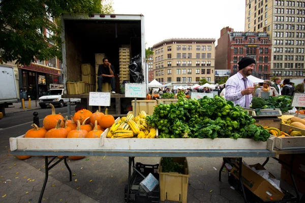 Producera försäljning nyc — Stockfoto