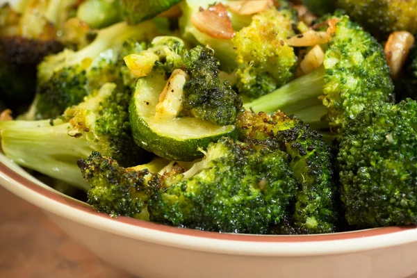 Broccoli met knoflook — Stockfoto