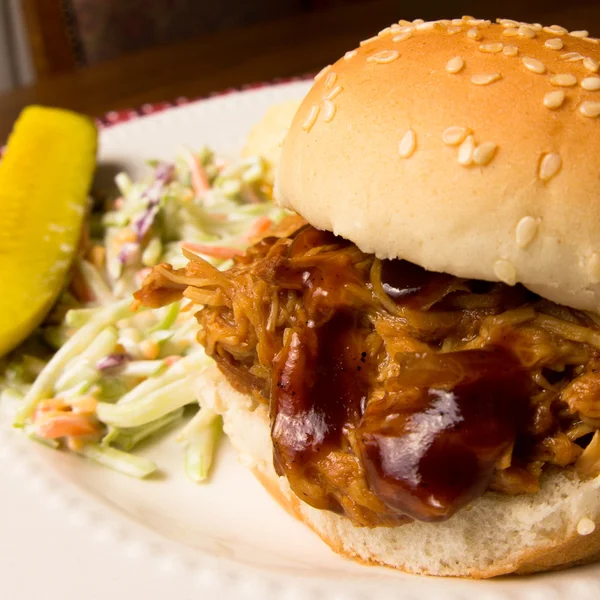 Sándwich de cerdo tirado Comida — Foto de Stock