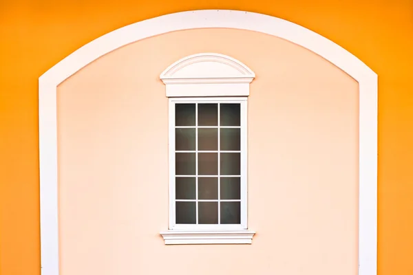 Gebogen venster — Stockfoto