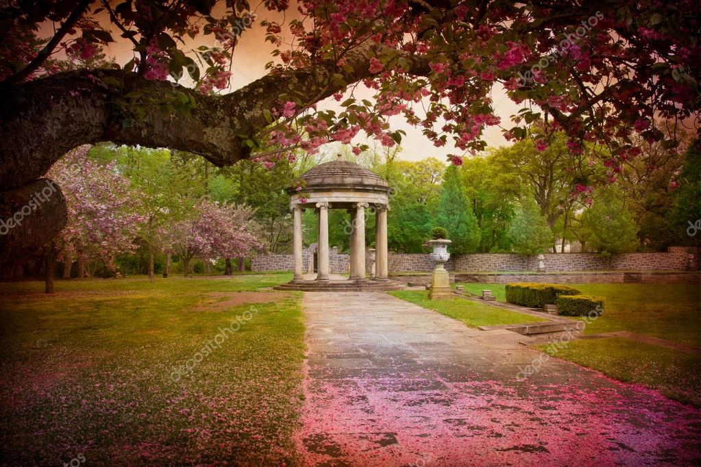 Vintage Garden — Stock Photo © littleny 27961291