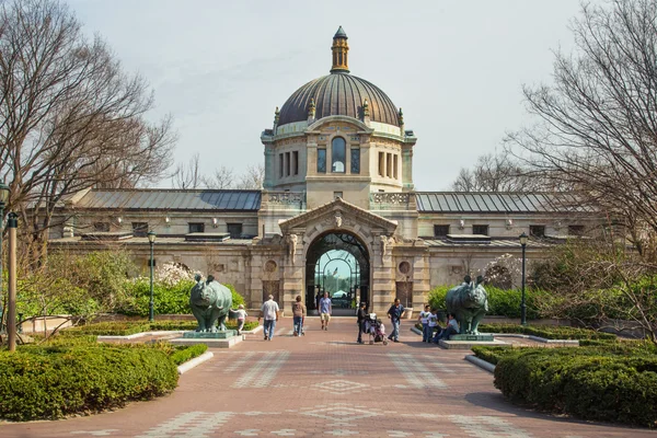 Bronx Zoo Gebäude nyc — Stockfoto