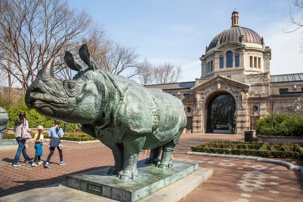 Edifício Zoológico do Bronx NYC — Fotografia de Stock