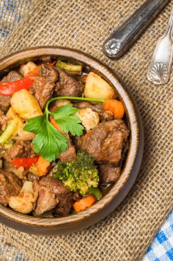 sığır eti güveç