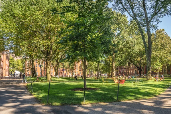 Кембридж Массачусетс Октября 2021 Вид Исторического Гарвардского Университета Видели Солнечный — стоковое фото