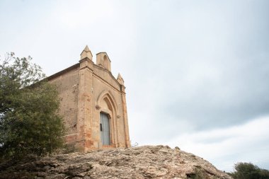 İspanya 'daki Katalonya Dağları' nda Aziz Joan Kilisesi.