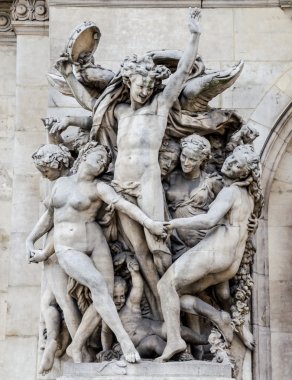 La danse, heykel paris Operası'nın üzerinde