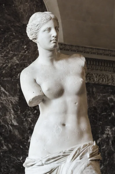 La Vénus Di Milo, une sculpture de la déesse romaine Vénus, est kn — Photo