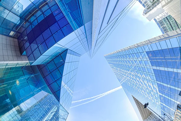 Modern architecture in the business district of La Defense, Pari — Stock Photo, Image