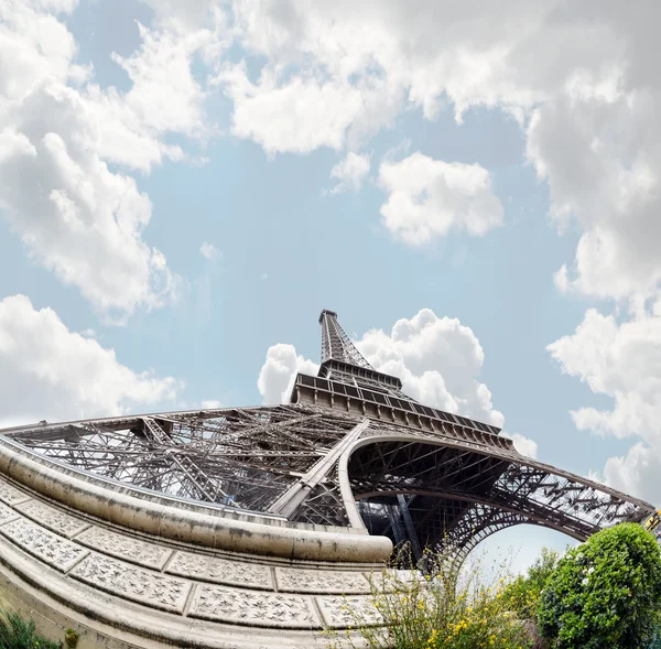 View of the Eiffel Tower — Stock Photo, Image