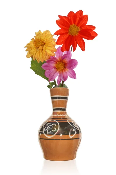 Die antike Vase und der dekorative Blumenstrauß — Stockfoto