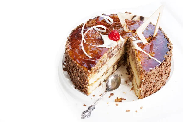 Słodki apetycznie świeże ciasto na białym tle — Zdjęcie stockowe