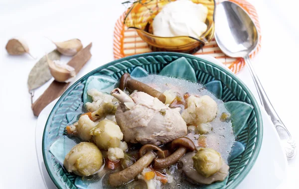 Sopa con hongos y verduras —  Fotos de Stock