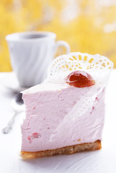 Rosafarbener Früchtekuchen — Stockfoto