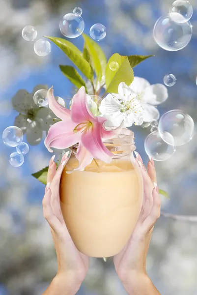 Natural Flower Cream for Skincare Female.Spa — Stock Photo, Image