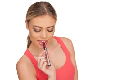 genç kadın smokin Izgaralı Sigara