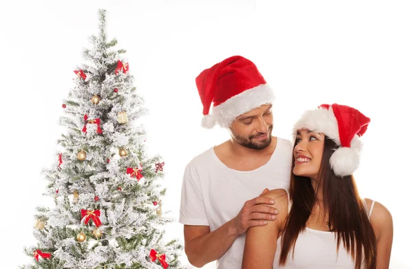 Casal amoroso celebrando o Natal — Fotografia de Stock