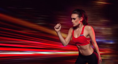 güçlü kararlı kadın atlet