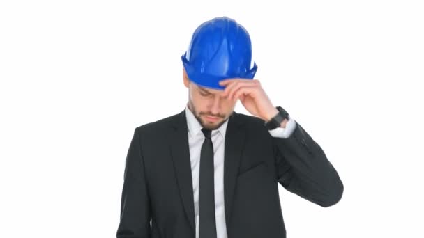 Engineer in a hardhat giving a public speech — Stock Video