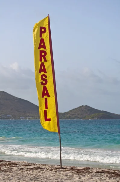 Parasail plaj bayrağı. — Stok fotoğraf