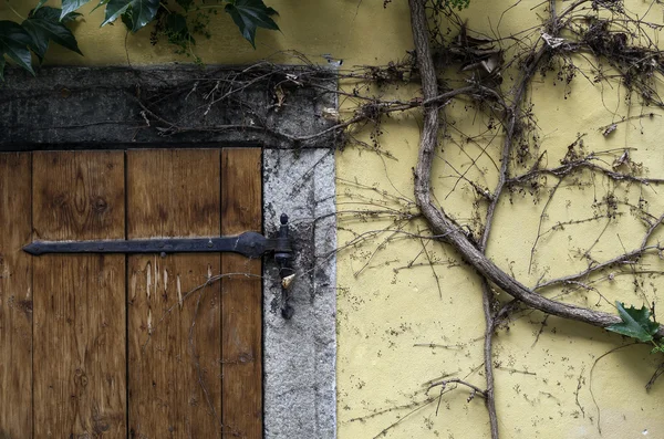 Fachada da casa velha . — Fotografia de Stock