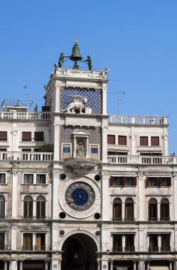 Saat Kulesi venice Binası,.