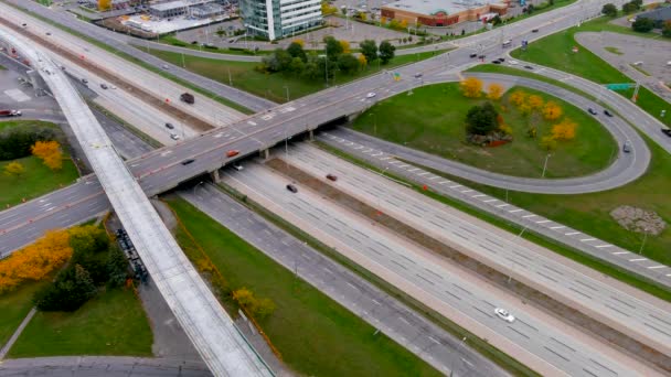 Montreal Kanada Října 2021 Dopravní Proudy Křižovatce Bulváru Jean Boulevard — Stock video