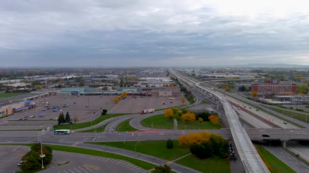 Kamera Drone Pohled Křižovatku Jean Boulevard Highway Pointe Claire Montreal — Stock video