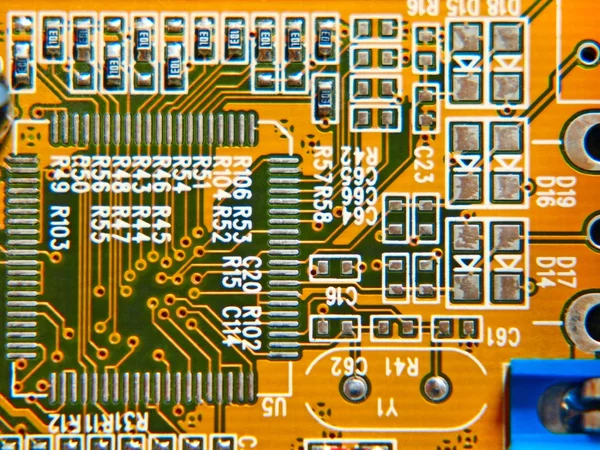 Microcircuito eletrônico tomado de perto . — Fotografia de Stock