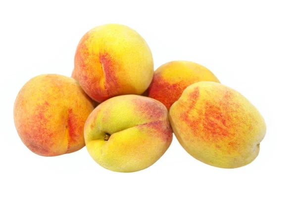 成熟的黄色 peaches.isolated. — 图库照片